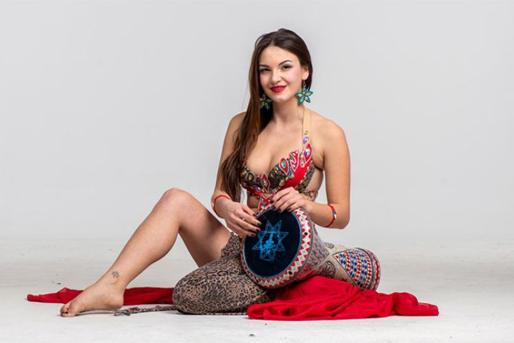 La danza del ventre attraverso gli stereotipi contemporanei